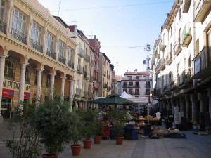 Plaza_del_Mercado_Barbastro_(Huesca)